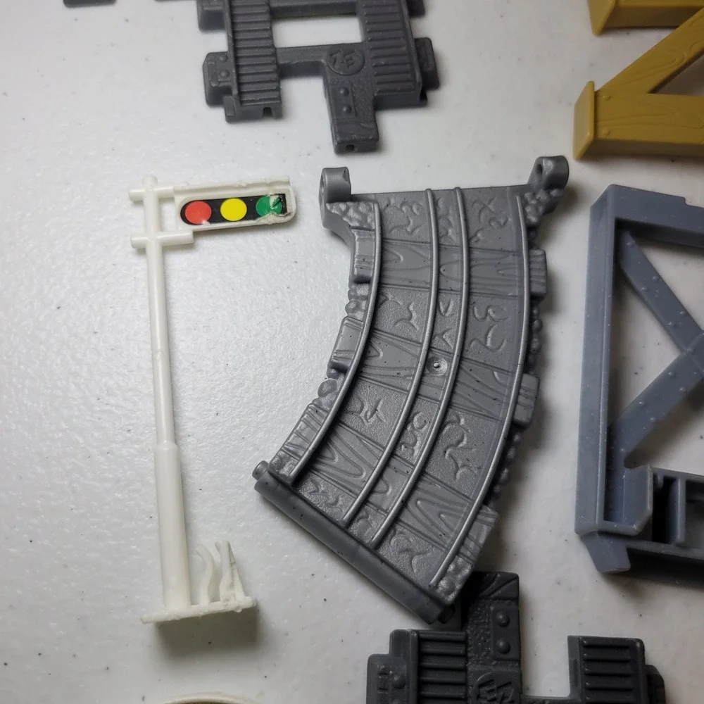 Mixed Lot Train Track Pieces Accessories Thomas Railway‎ Bridges Signs Crane